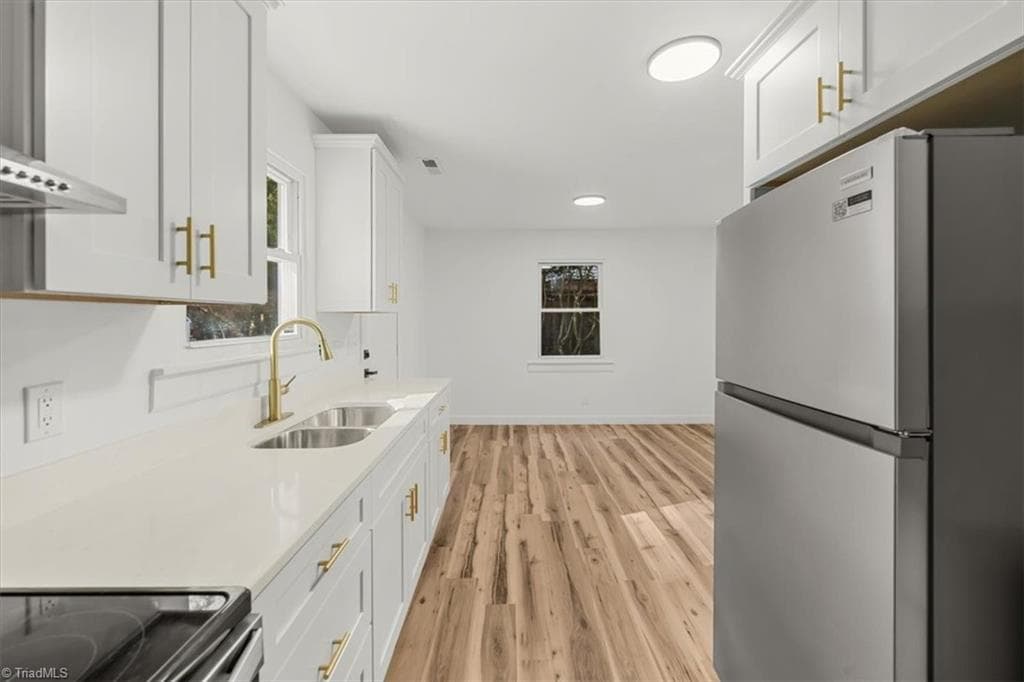 Stick/Site Built at 610 Chandler Street, Winston-Salem NC 27101, Winston-Salem, photo 10 of 28
