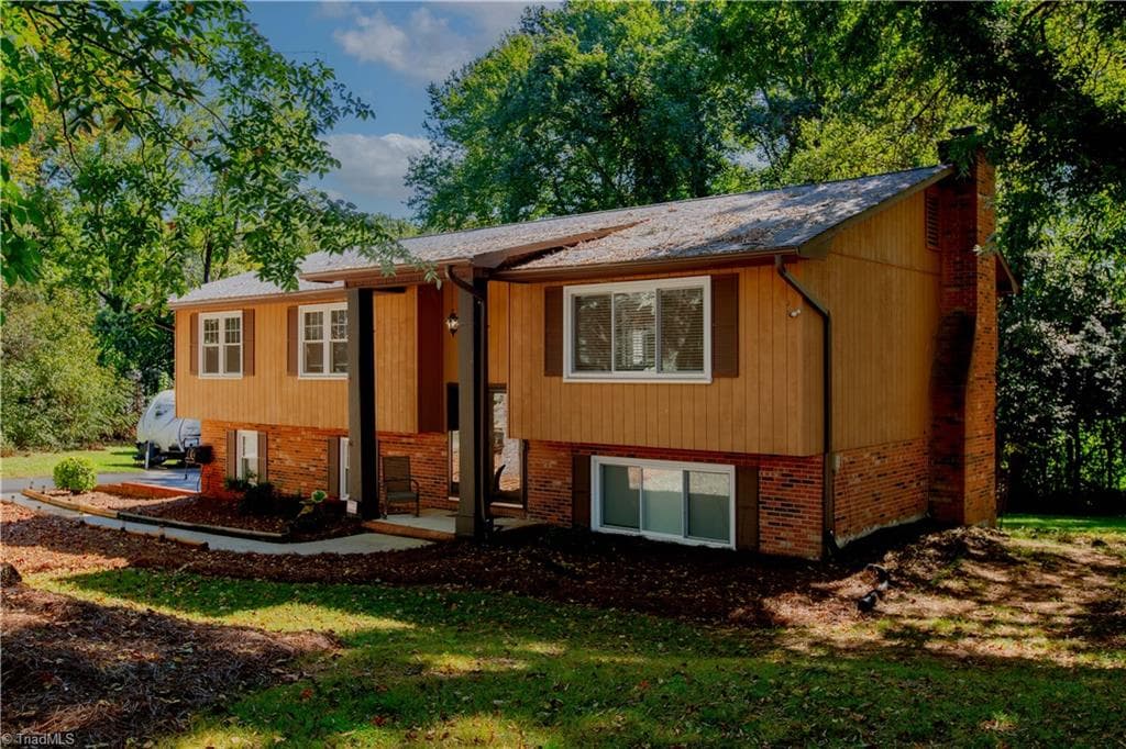 605 Greenvine Circle, Winston-Salem NC 27103
