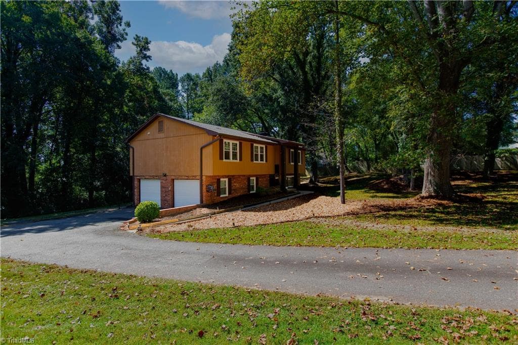 Stick/Site Built at 605 Greenvine Circle, Winston-Salem NC 27103, Winston-Salem, photo 29 of 29