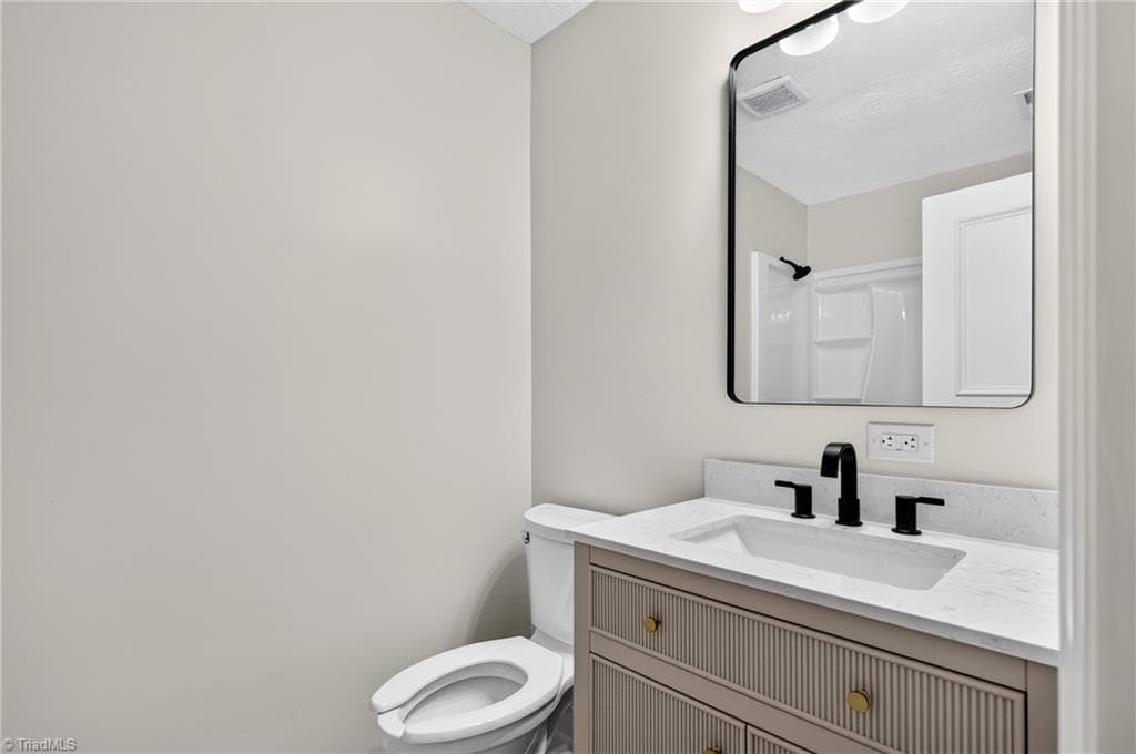 Stick/Site Built at 4303 NC Highway 772, Walnut Cove NC 27052, Walnut Cove, photo 15 of 40