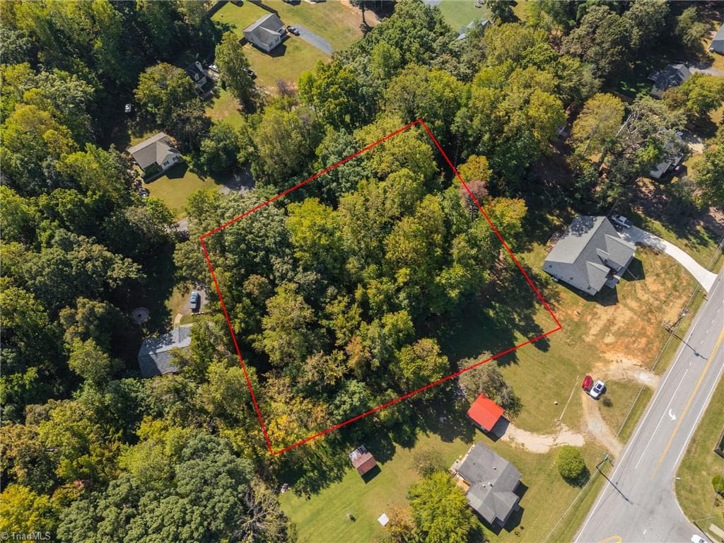 Single Family Residence at 5201 Cotton Mill Lane, Jamestown NC 27282, Jamestown, photo 3 of 5