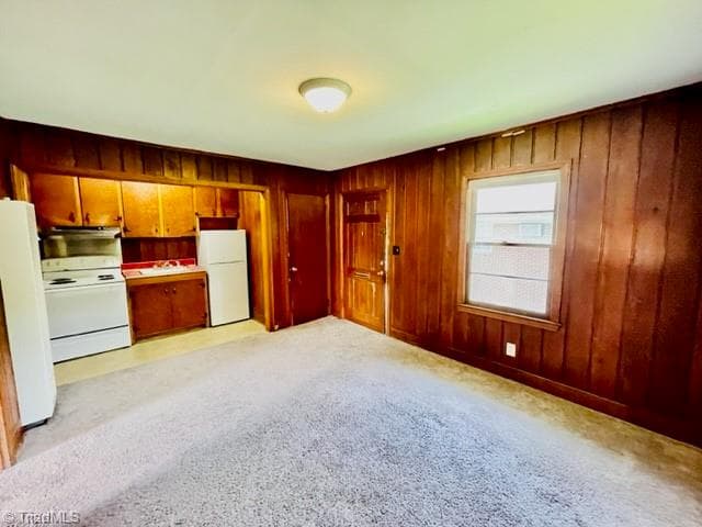 Condo/Townhouse at 215 Mciver Street # A, Greensboro NC 27403, photo 7 of 16