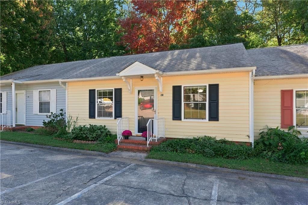 Stick/Site Built at 245 Hampton Road # 2B, Asheboro NC 27203, photo 4 of 30