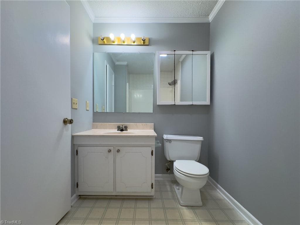 Stick/Site Built at 204 & 208 Horseshoe Bend, Winston-Salem NC 27101, Winston-Salem, photo 23 of 41