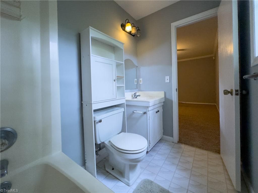 Stick/Site Built at 204 & 208 Horseshoe Bend, Winston-Salem NC 27101, Winston-Salem, photo 18 of 41