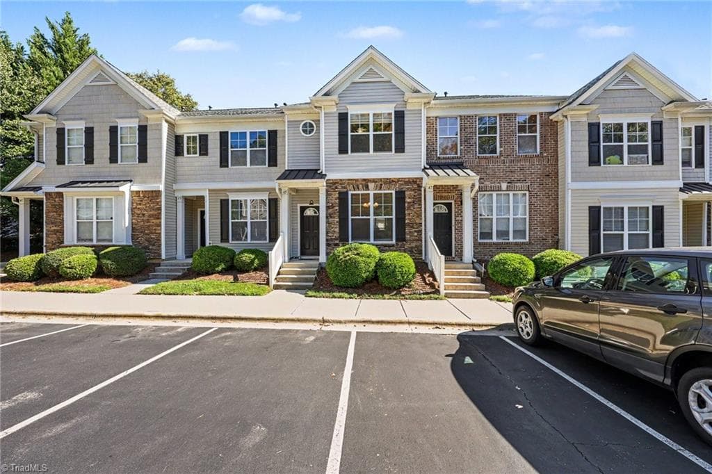 Stick/Site Built at 45 Ledgerstone Lane, Greensboro NC 27407, Greensboro, photo 4 of 33