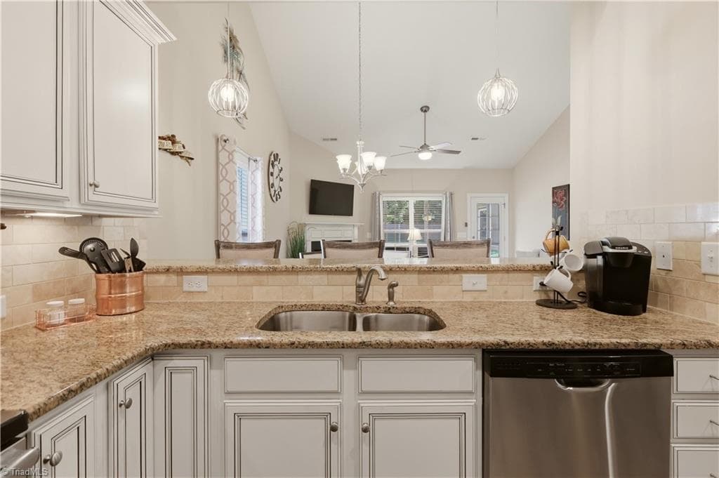 Stick/Site Built at 125 Rannoch Court, Winston-Salem NC 27107, Winston-Salem, photo 12 of 41