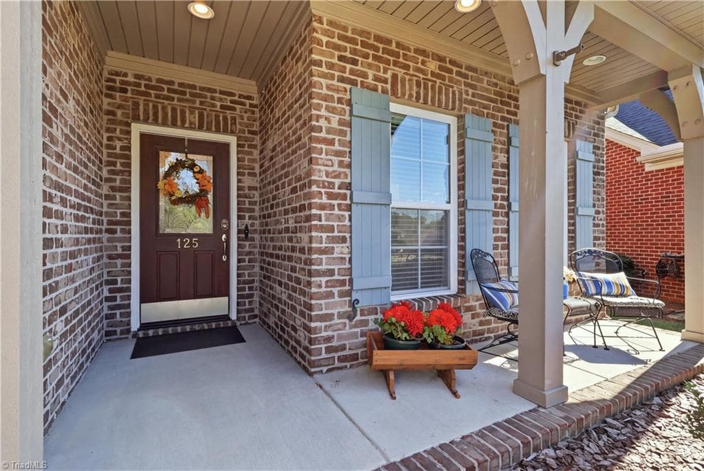 Stick/Site Built at 125 Rannoch Court, Winston-Salem NC 27107, Winston-Salem, photo 3 of 41