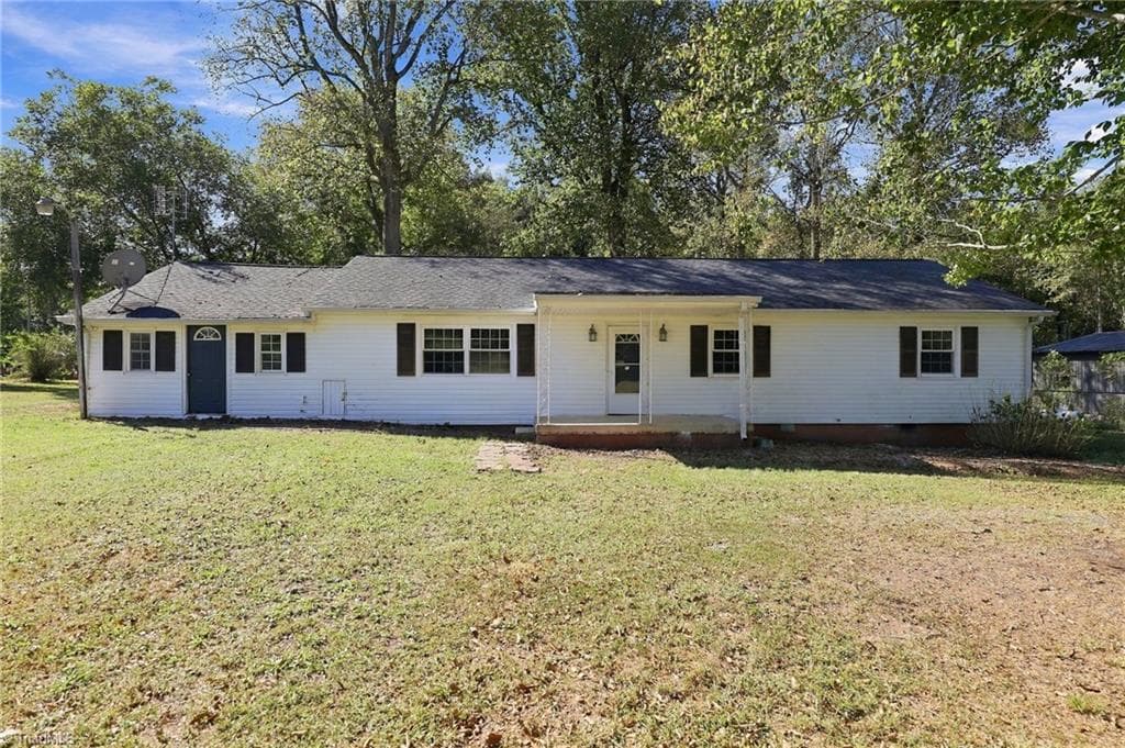 Stick/Site Built at 4077 Ramseur Julian Road, Liberty NC 27298, Liberty, photo 2 of 20