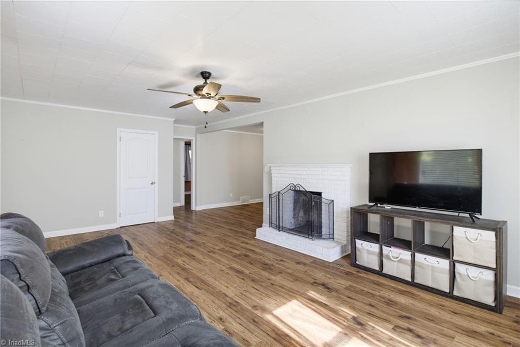Stick/Site Built at 202 E 4th Street, Lexington NC 27292, Lexington, photo 4 of 17
