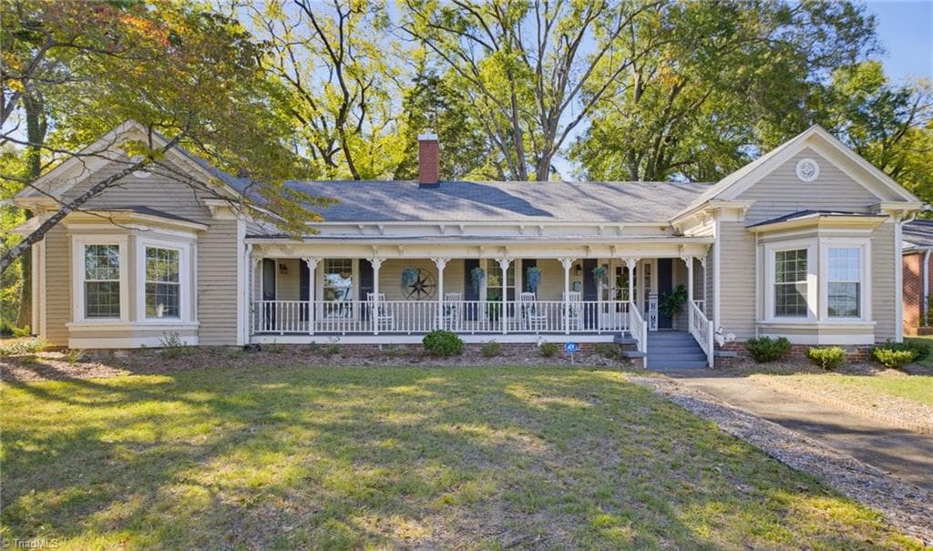 403 S 2nd Avenue, Mayodan NC 27027