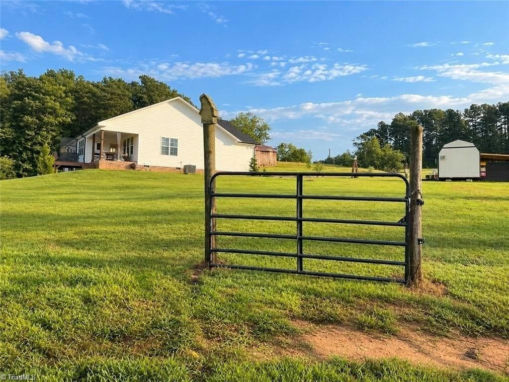 Stick/Site Built at 1935 Wall Loop Road, Walnut Cove NC 27052, Walnut Cove, photo 22 of 38