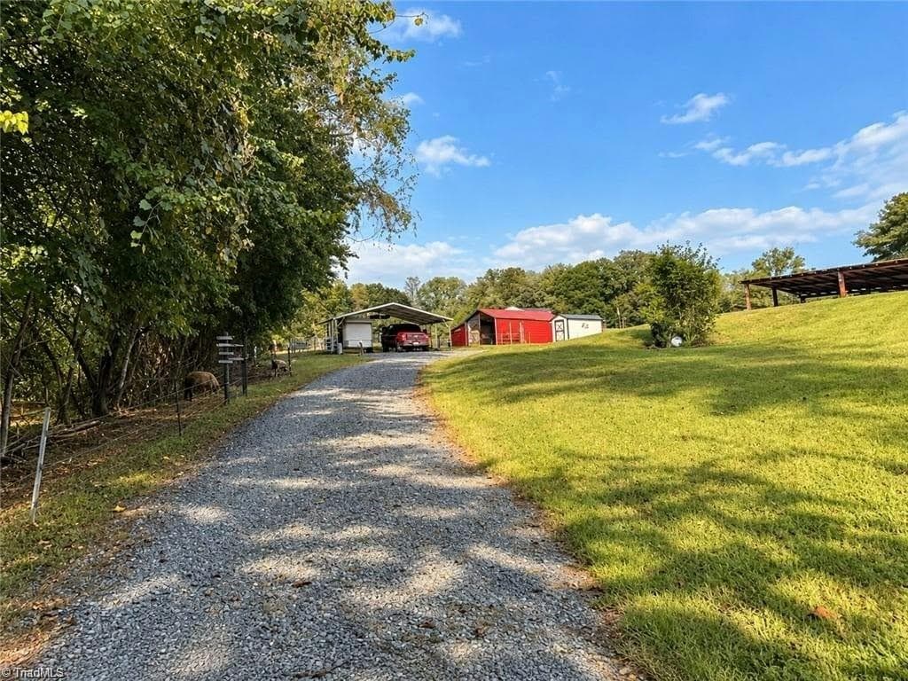 Stick/Site Built at 1935 Wall Loop Road, Walnut Cove NC 27052, Walnut Cove, photo 21 of 38