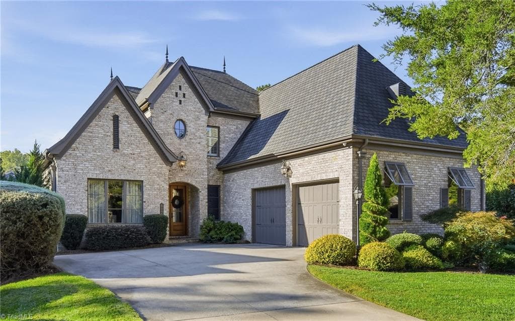 Stick/Site Built at 4090 Carriage Manor Cove, Winston-Salem NC 27106, Winston-Salem, photo 2 of 50