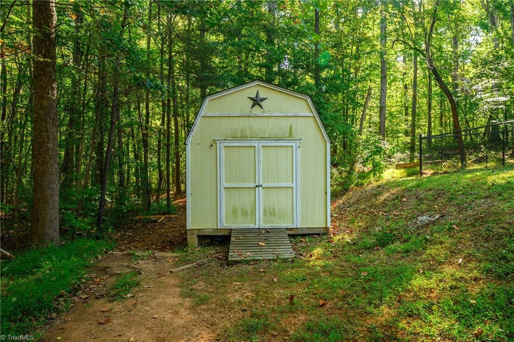 Stick/Site Built at 2026 Thoroughbred Drive, Hillsborough NC 27278, Hillsborough, photo 41 of 50