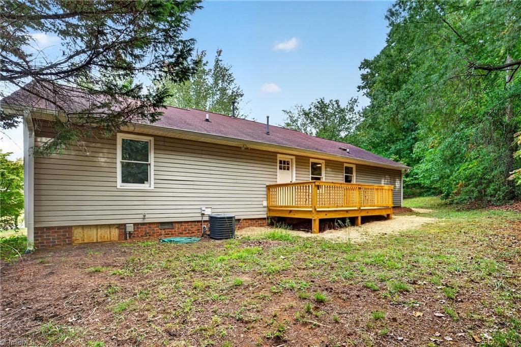 Stick/Site Built at 1001 Kings Arms Court, High Point NC 27262, High Point, photo 20 of 21