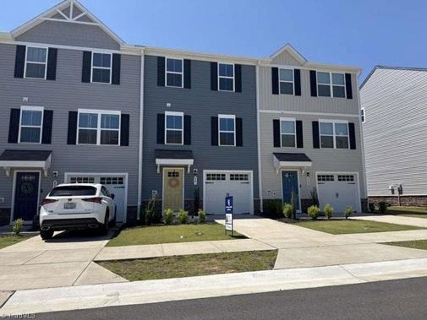 416 Emerald Shire Way, Zebulon NC 27597
