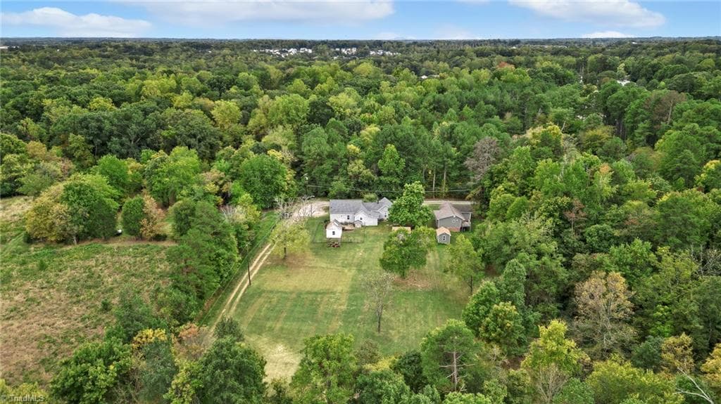 Stick/Site Built at 923 Bales Chapel Road, Jamestown NC 27282, Jamestown, photo 26 of 27