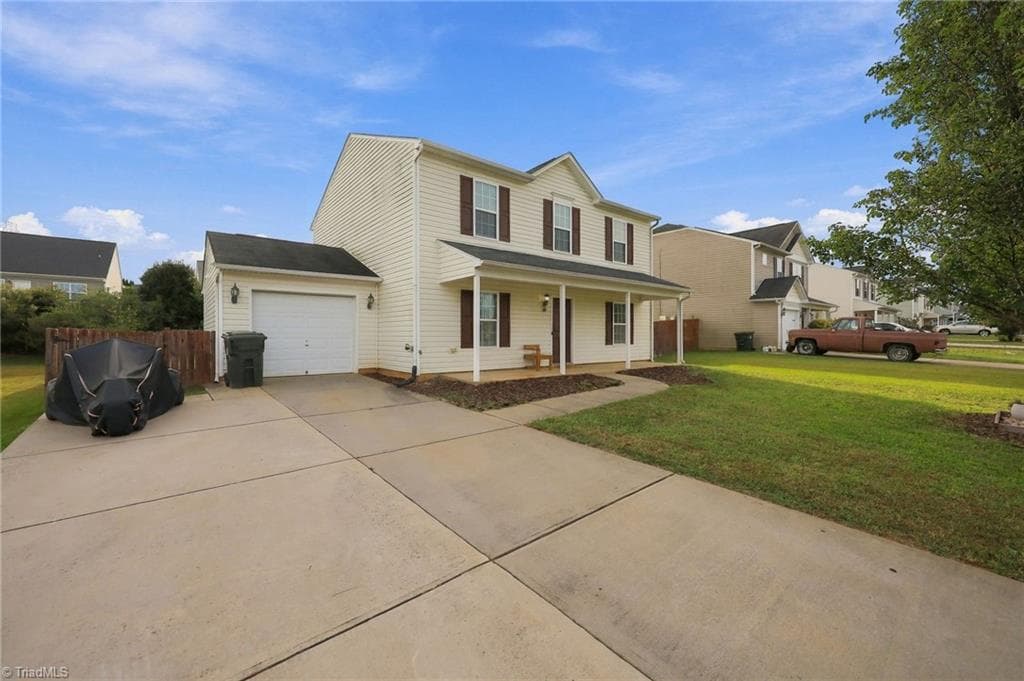 Stick/Site Built at 114 Florida Drive, Thomasville NC 27360, Thomasville, photo 3 of 39
