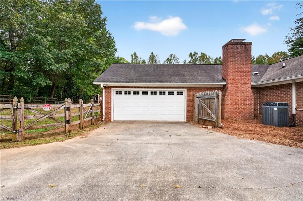 Stick/Site Built at 813 Campbell Glen Lane, Winston-Salem NC 27103, Winston-Salem, photo 47 of 50