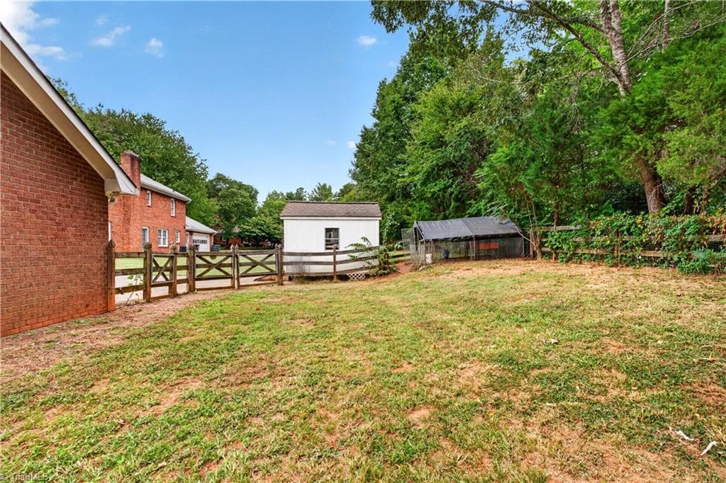 Stick/Site Built at 813 Campbell Glen Lane, Winston-Salem NC 27103, Winston-Salem, photo 39 of 50