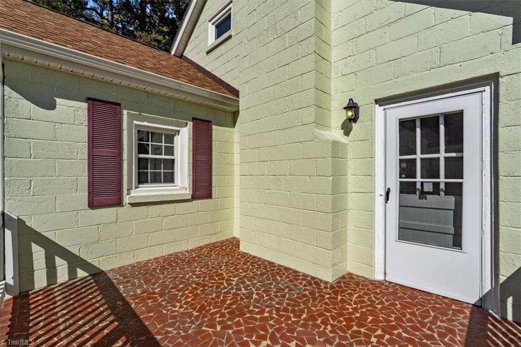 Stick/Site Built at 610 Ashland Drive, Greensboro NC 27403, Greensboro, photo 31 of 33