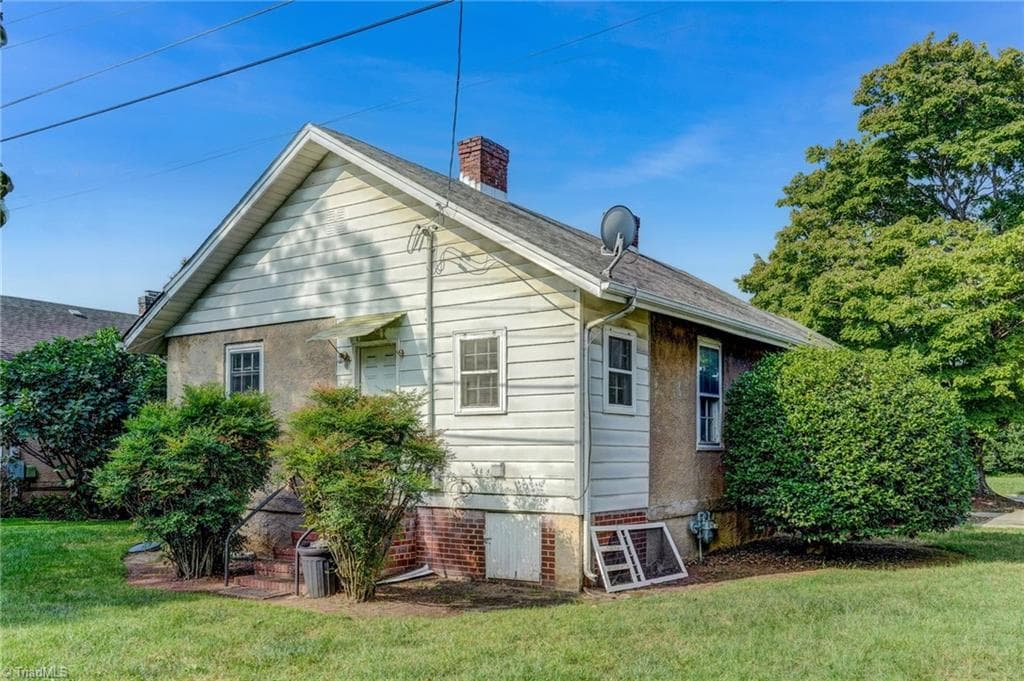 Stick/Site Built at 2502 Cypress Street, Greensboro NC 27405, Greensboro, photo 2 of 24