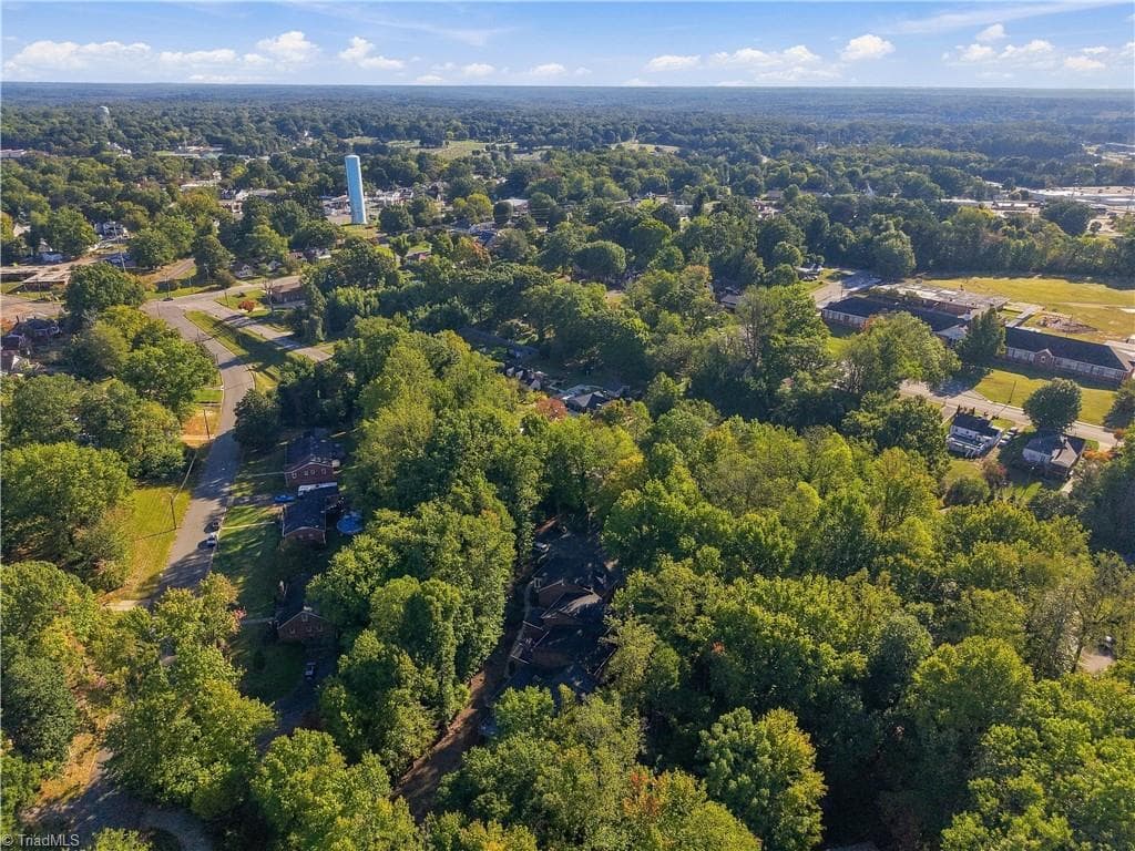 Stick/Site Built at 1320 Pennrose Drive, Reidsville NC 27320, Reidsville, photo 6 of 43