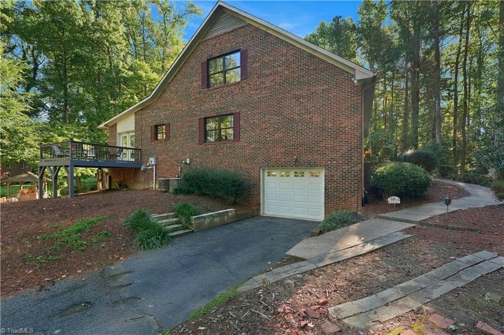 Stick/Site Built at 1320 Pennrose Drive, Reidsville NC 27320, Reidsville, photo 3 of 43