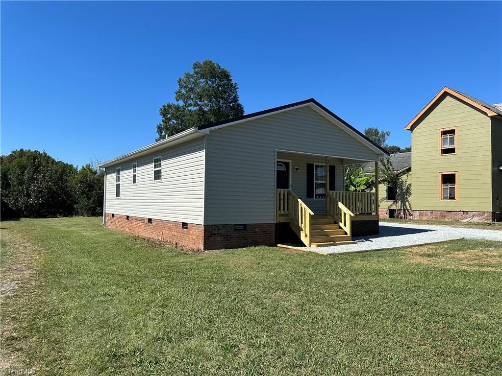 Stick/Site Built at 211 Foy Avenue, Lexington NC 27292, Lexington, photo 8 of 20
