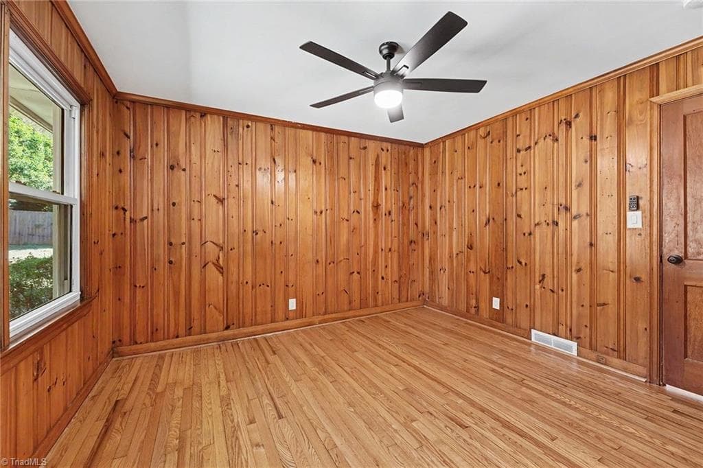 Stick/Site Built at 3708 Parkwood Drive, Greensboro NC 27403, Greensboro, photo 14 of 27