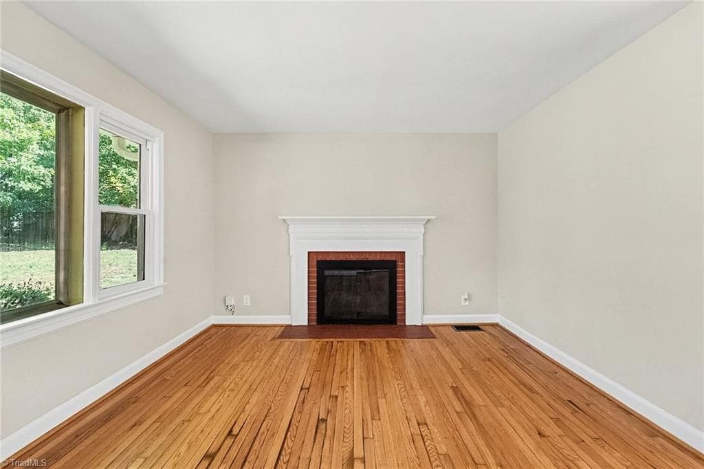 Stick/Site Built at 3708 Parkwood Drive, Greensboro NC 27403, Greensboro, photo 8 of 27