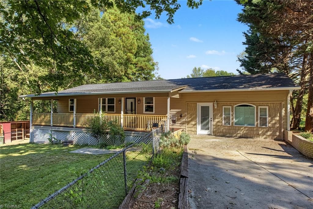 105 Kersey Drive, Archdale NC 27263