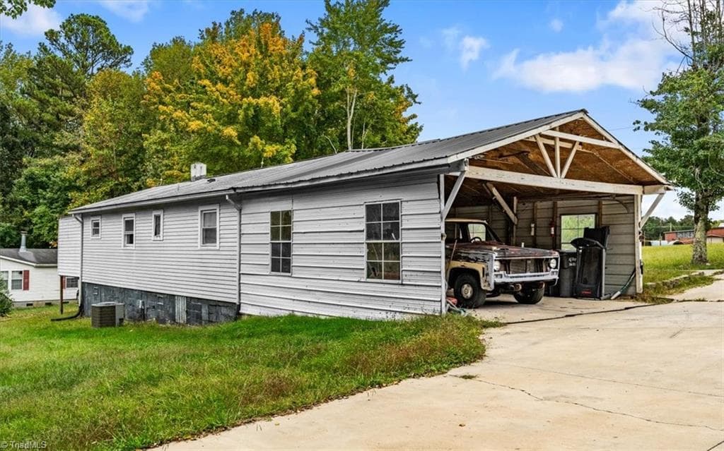 Stick/Site Built at 353 Sunshine Heights Road, Ramseur NC 27316, Ramseur, photo 35 of 48