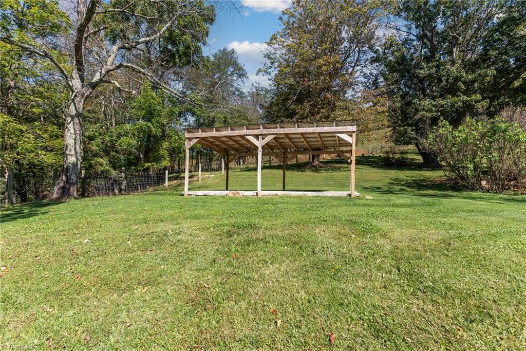 Stick/Site Built at 395 Irwin Grocery Road, Laurel Springs NC 28644, Laurel Springs, photo 6 of 50