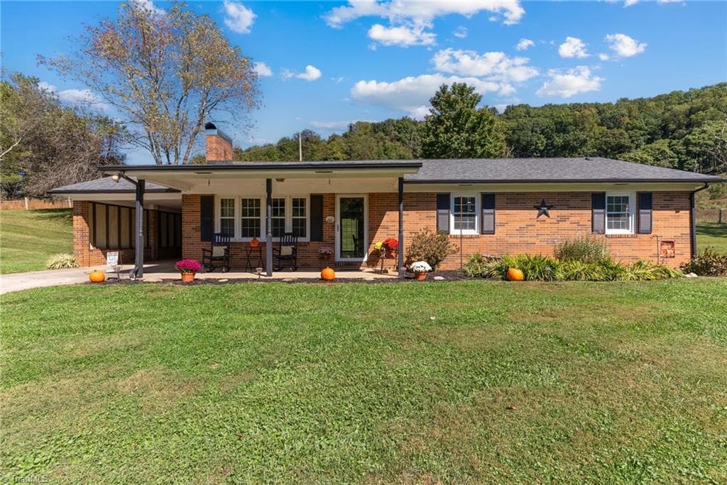 Stick/Site Built at 395 Irwin Grocery Road, Laurel Springs NC 28644, Laurel Springs, photo 5 of 50