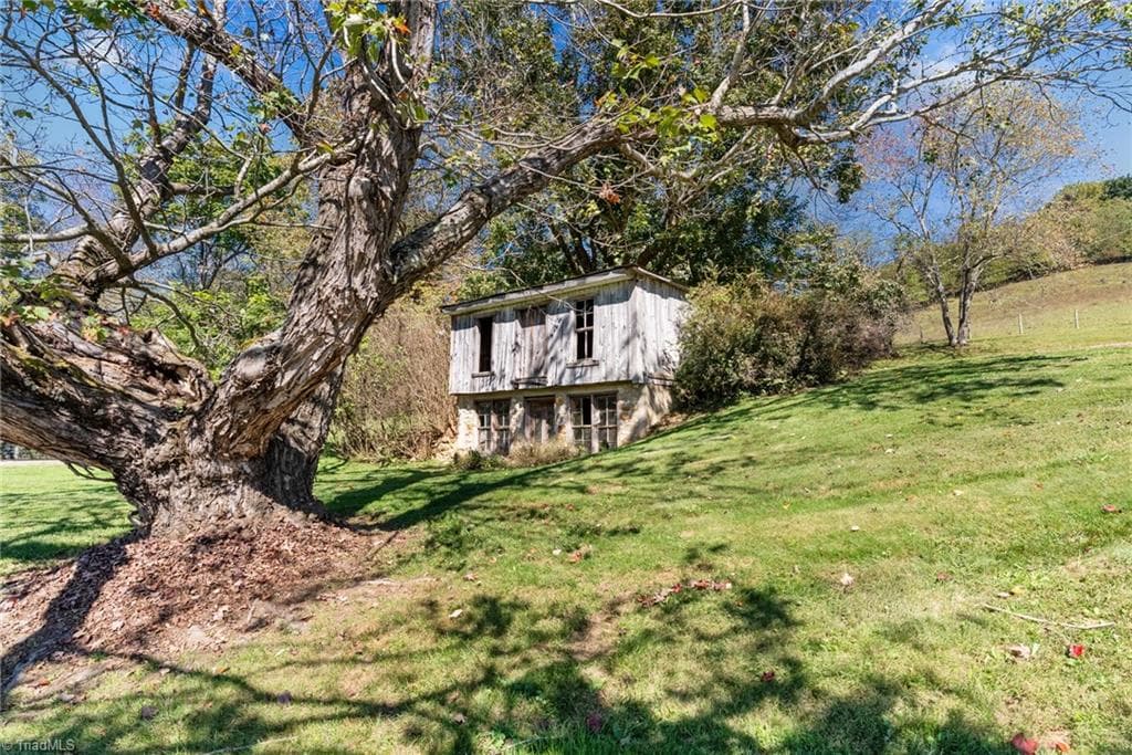 Stick/Site Built at 395 Irwin Grocery Road, Laurel Springs NC 28644, Laurel Springs, photo 8 of 50