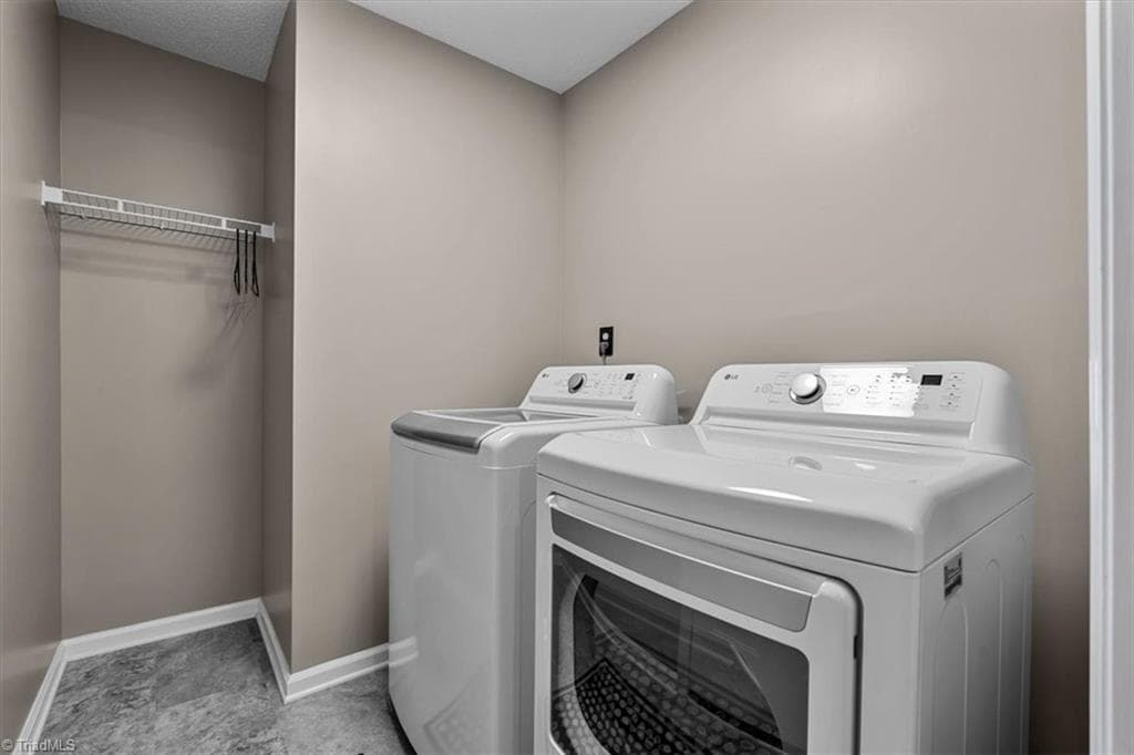 Stick/Site Built at 7 Shelburne Court, Greensboro NC 27455, photo 26 of 28