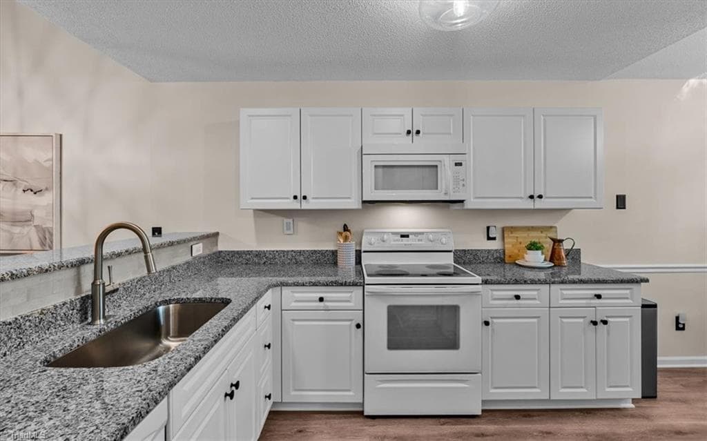Stick/Site Built at 7 Shelburne Court, Greensboro NC 27455, photo 11 of 28