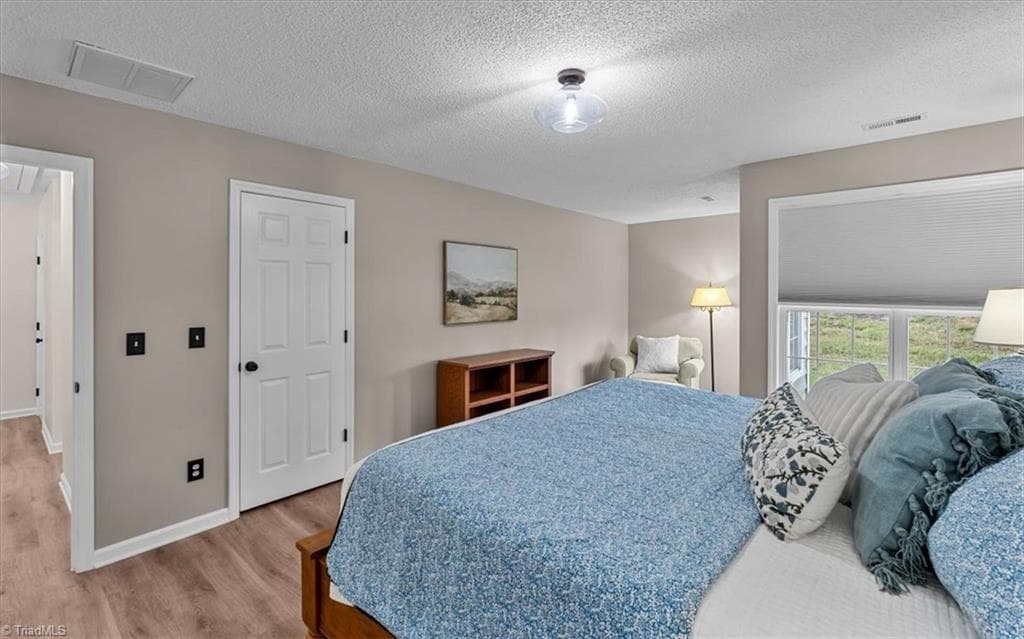 Stick/Site Built at 7 Shelburne Court, Greensboro NC 27455, photo 19 of 28