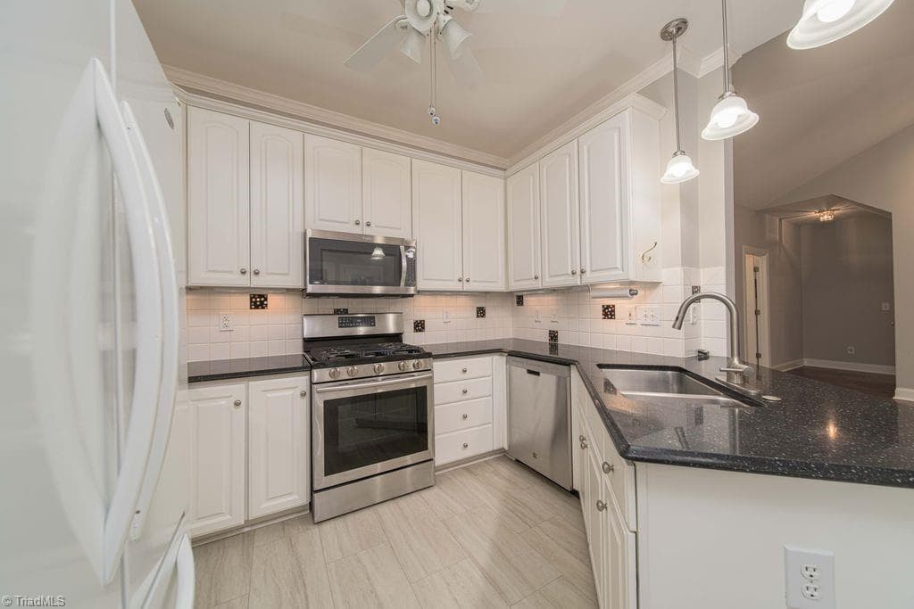 Stick/Site Built at 1340 Whitworth Court, Kernersville NC 27284, Kernersville, photo 9 of 27