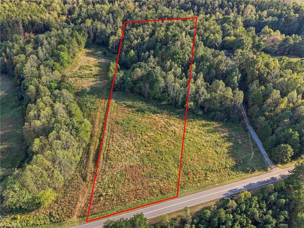 3 acres Friendship Circle Road, East Bend NC 27011