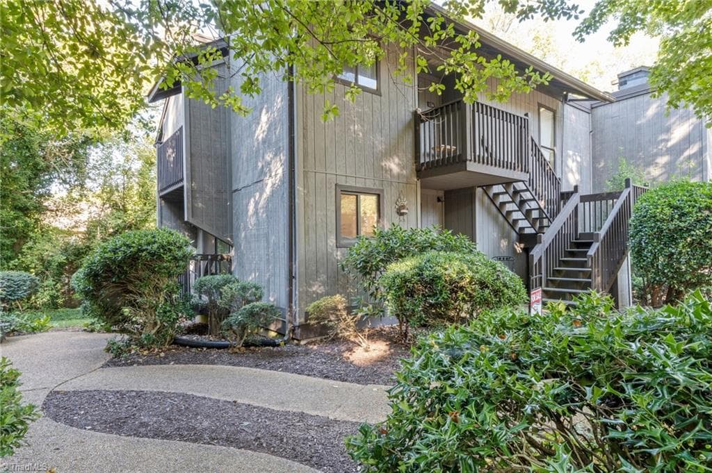 Stick/Site Built at 133 Cedar Cove Lane, Winston-Salem NC 27104, Winston-Salem, photo 3 of 24