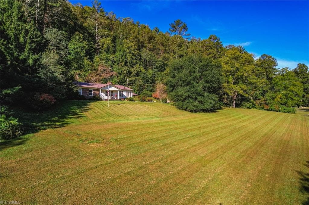 Stick/Site Built at 5521 Elk Creek Darby Road, Ferguson NC 28624, photo 13 of 25