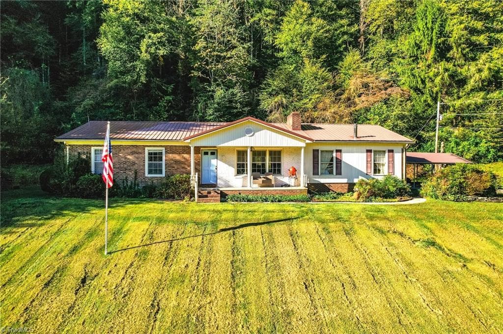 5521 Elk Creek Darby Road, Ferguson NC 28624
