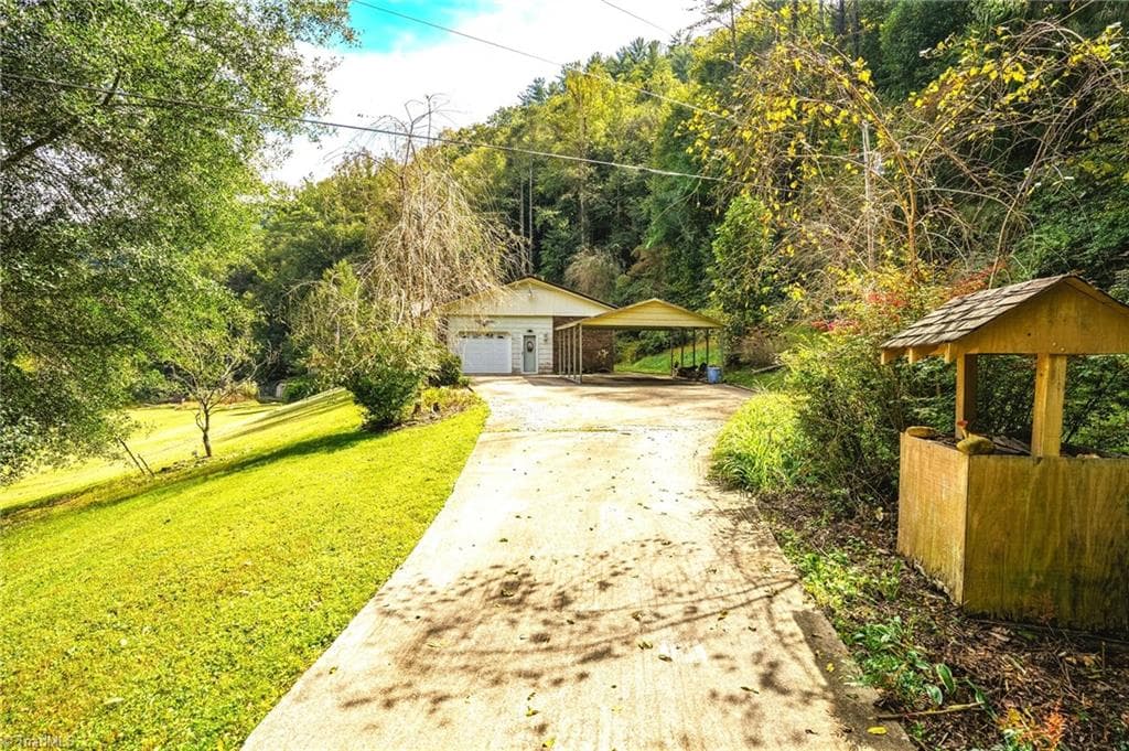 Stick/Site Built at 5521 Elk Creek Darby Road, Ferguson NC 28624, Ferguson, photo 15 of 25