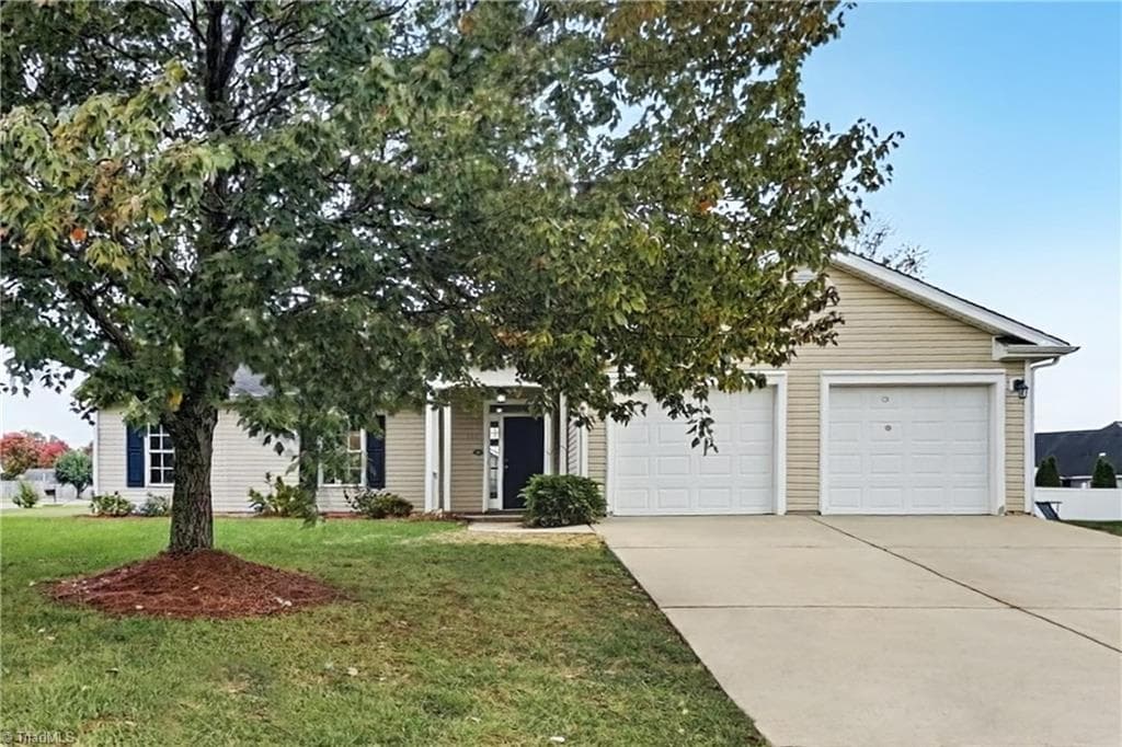 105 Silver Creek Trail, Kernersville NC 27284