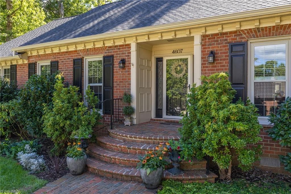 Stick/Site Built at 4607 Kenbridge Drive, Greensboro NC 27410, Greensboro, photo 3 of 39