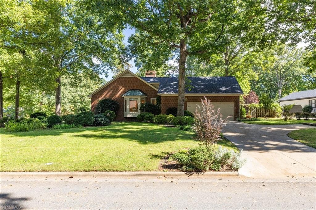 Stick/Site Built at 4607 Kenbridge Drive, Greensboro NC 27410, Greensboro, photo 33 of 39