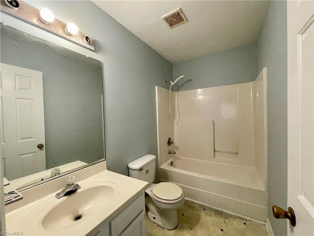 Stick/Site Built at 797 Carrieland Drive, Greensboro NC 27405, Greensboro, photo 28 of 35